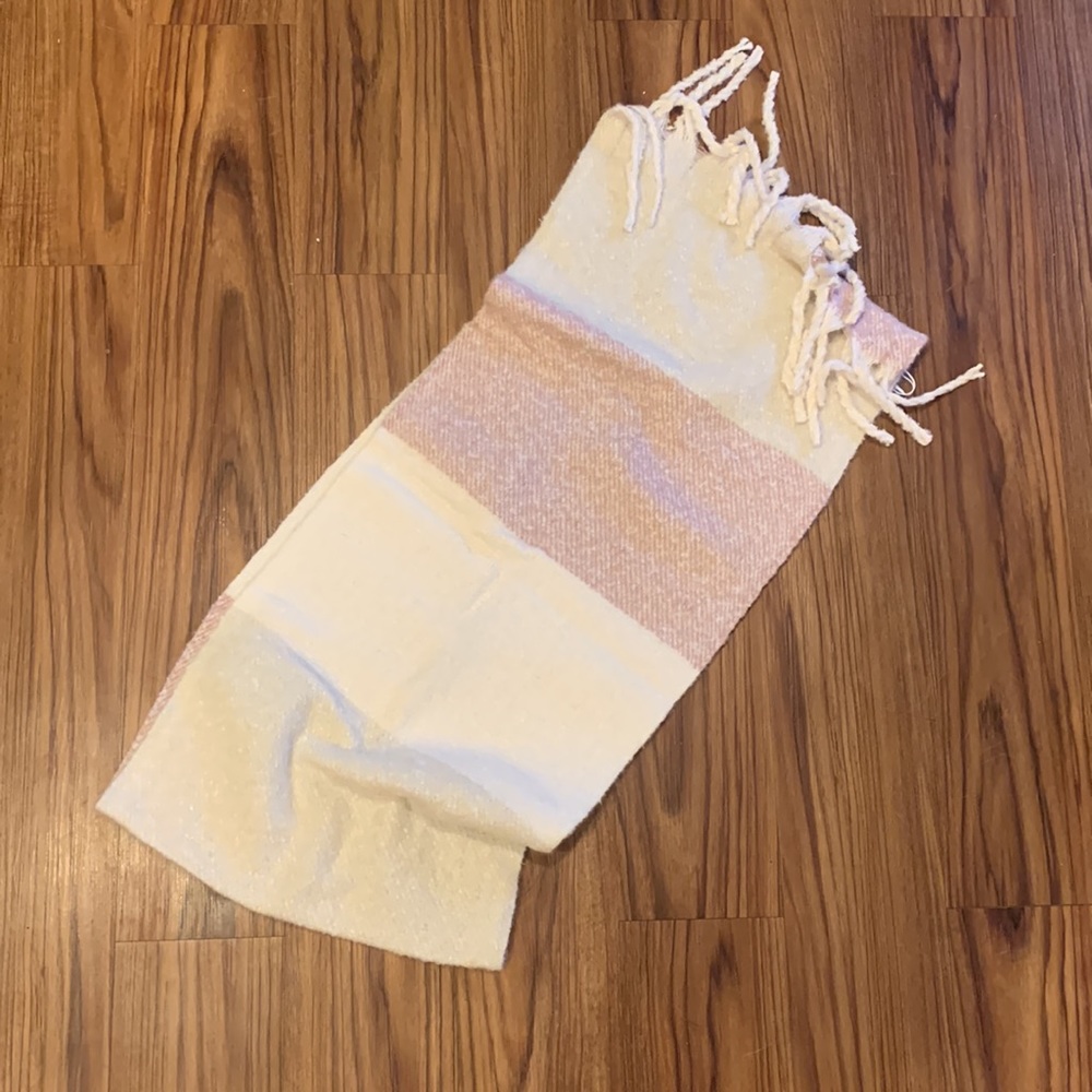 Gentle Fawn Huntingdon Scarf - Picture 2 of 2